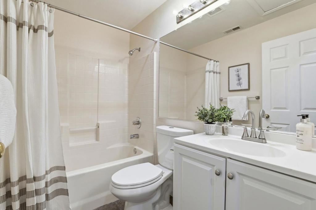 6121 6121 Lambeck Lane, San Jose, California, 95119, USA, 3 Bedrooms Bedrooms, ,3 BathroomsBathrooms,Residential,For Sale,6121 Lambeck Lane,efcfc92c-59f1-49b4-8318-c431f2