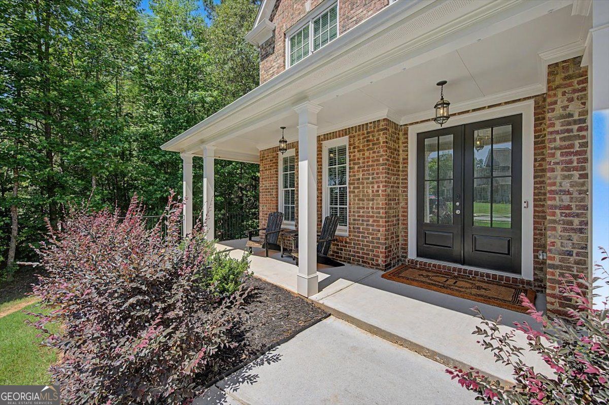 GOLF COURSE LIVING ANYONE??!! Experience luxury golf course living at – image 5