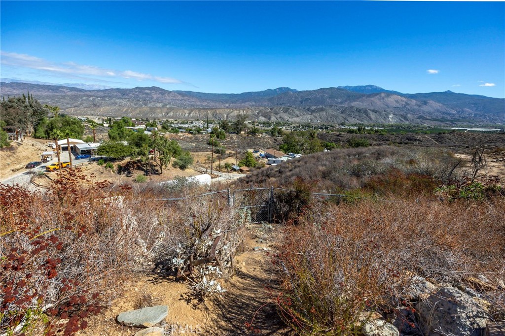 READY FOR A POOL HOME WITH STUNNING VIEWS?! Welcome to 26320 Rim Road, – image 36