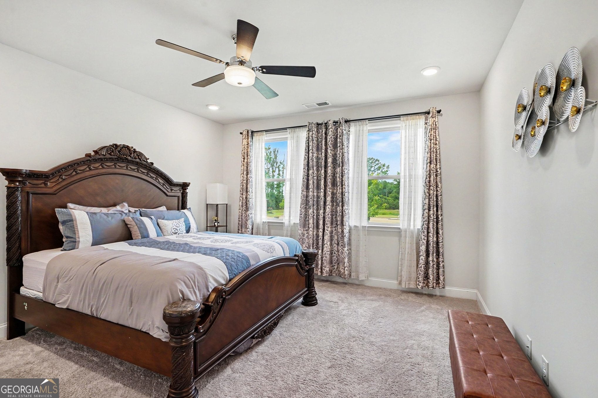 5 BEDROOM/3.5 BATH and over 3100 SF! This lovely like new double cul d – image 19