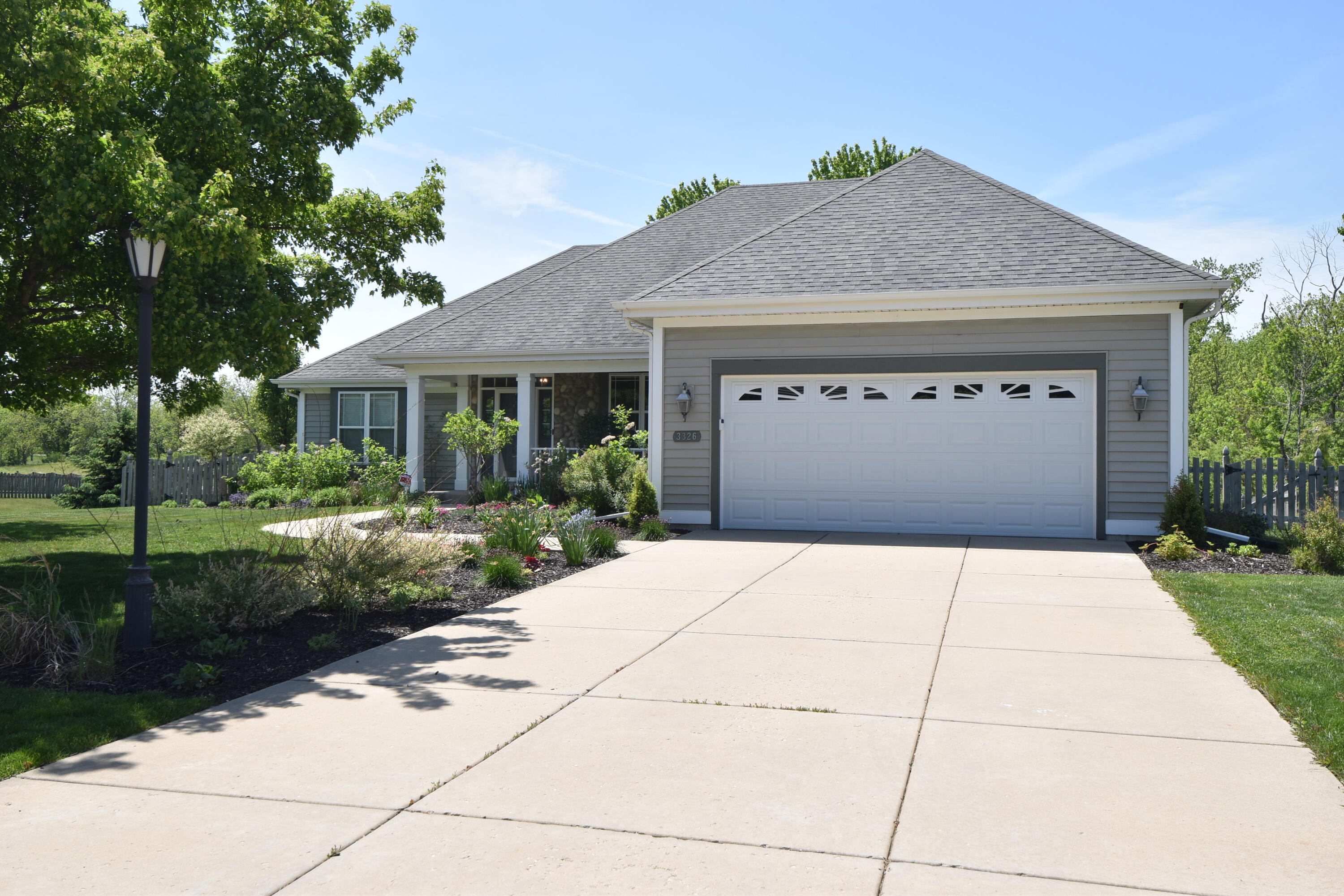 3326 3326 Emmertsen Rd, Caledonia, Wisconsin, 53406, USA, 3 Bedrooms Bedrooms, ,3 BathroomsBathrooms,Residential,For Sale,3326 Emmertsen Rd,df3244ac-4c6e-4545-bf85-edce47