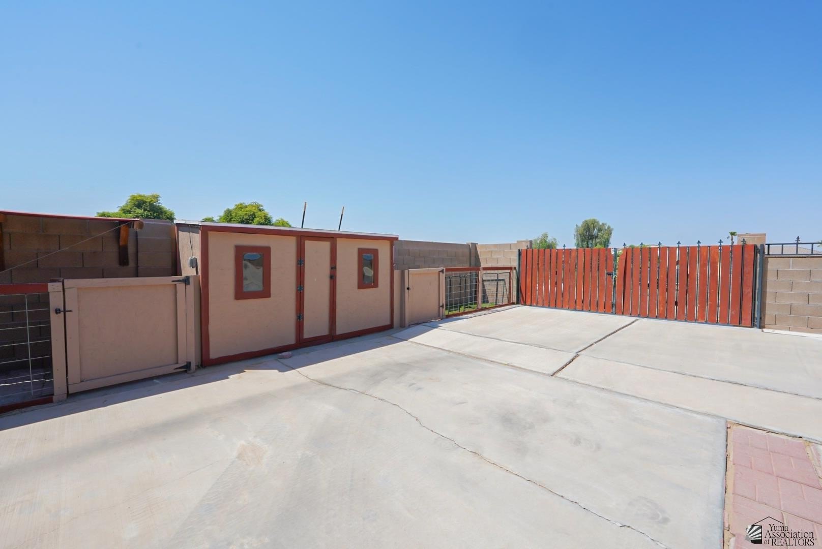 4074 4074 S AVE 5 1/2 E, Yuma, Arizona, 85365, USA, 5 Bedrooms Bedrooms, ,4 BathroomsBathrooms,Residential,For Sale,4074 S AVE 5 1/2 E,20260686