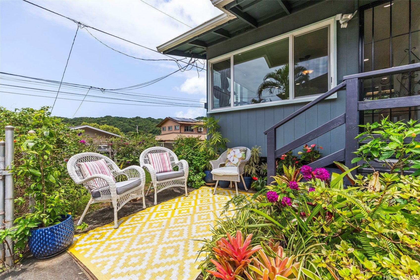 Welcome to this updated 3 bedroom, 2 bath single family home in the lu – image 15
