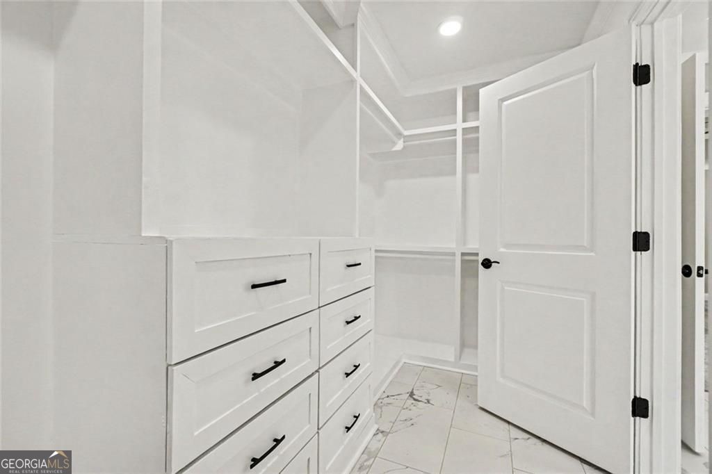Welcome to this beautifully designed two-story home conveniently locat – image 22