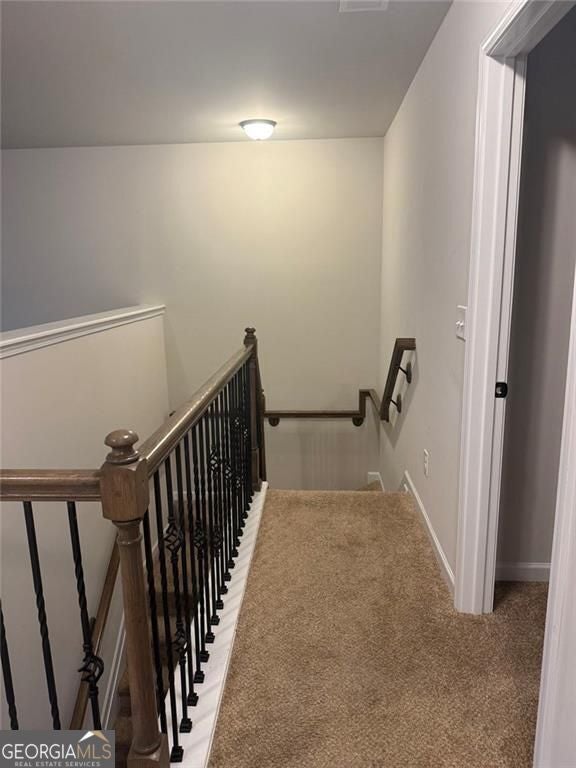 MOTIVATED SELLER/Excuse the packing up activity/Updated pictures comin – image 12