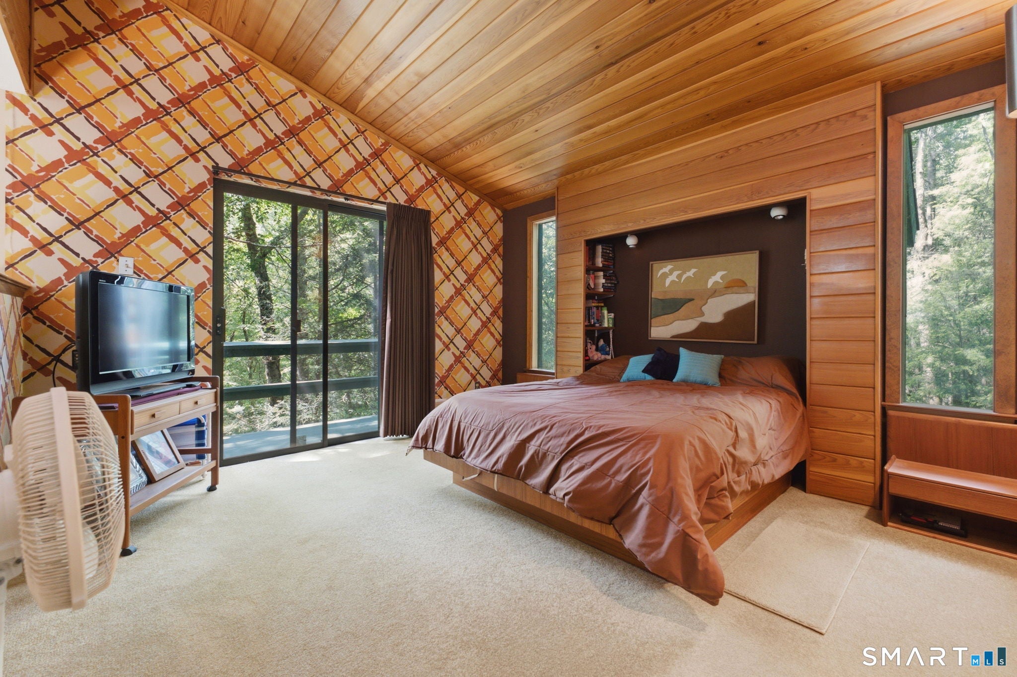 Tucked away in a peaceful wooded setting along the Blackledge River, t – image 16