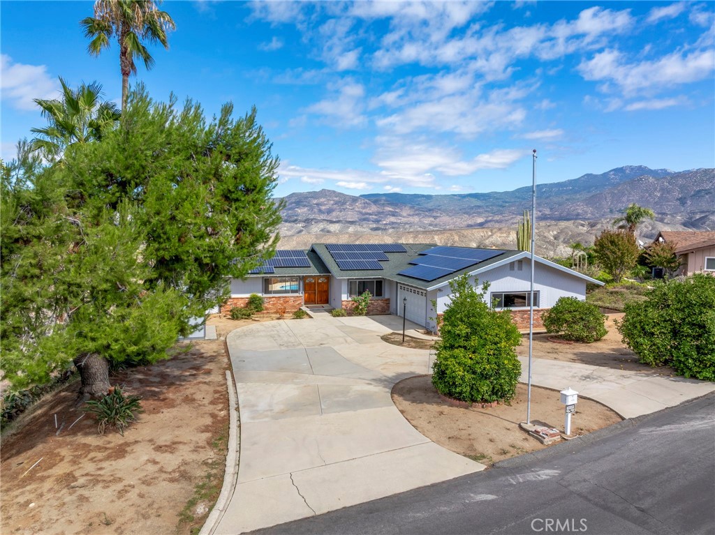 READY FOR A POOL HOME WITH STUNNING VIEWS?! Welcome to 26320 Rim Road, – image 48