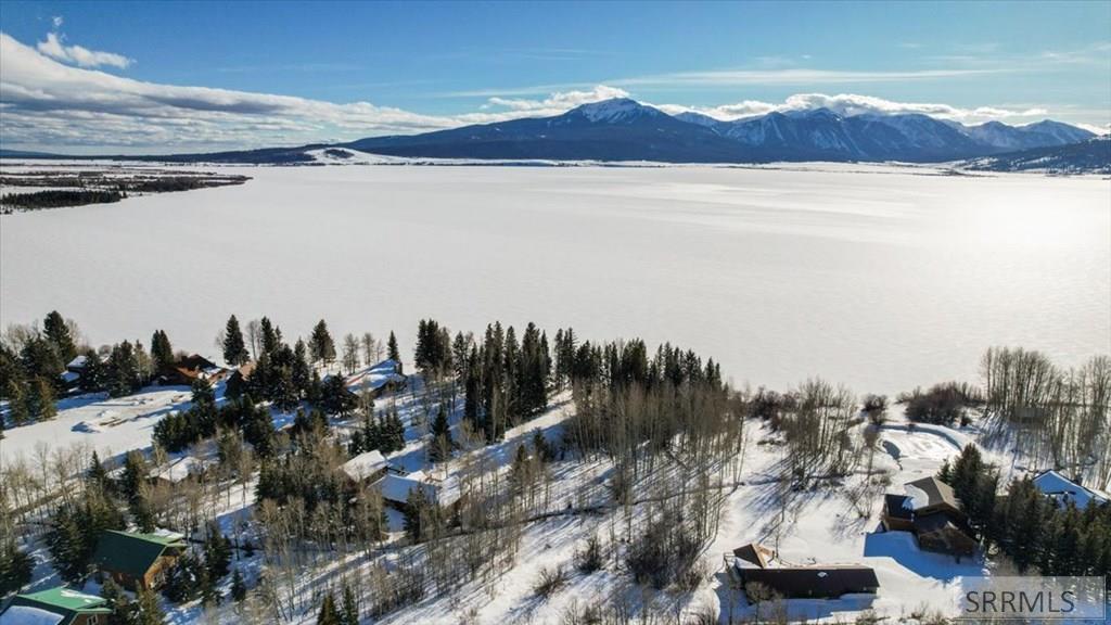 3883/3872 Lake Shore Drive, ISLAND PARK, Idaho, 83429, USA, 3 Bedrooms Bedrooms, ,3 BathroomsBathrooms,Residential,For Sale,3883/3872 Lake Shore Drive,2184558