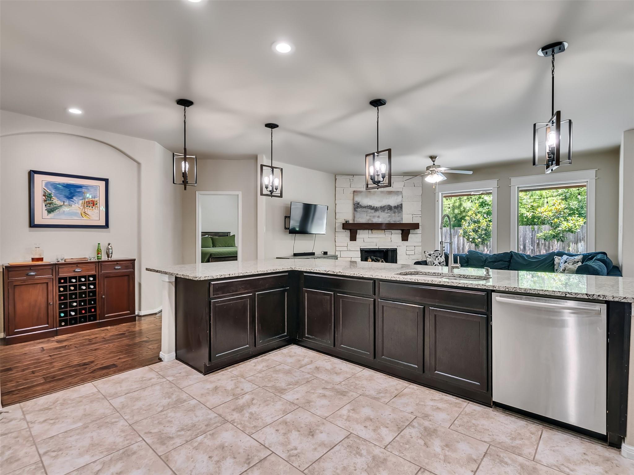 Nestled in a friendly community, this 4-bed, 3.5-bath home offers a pe – image 14