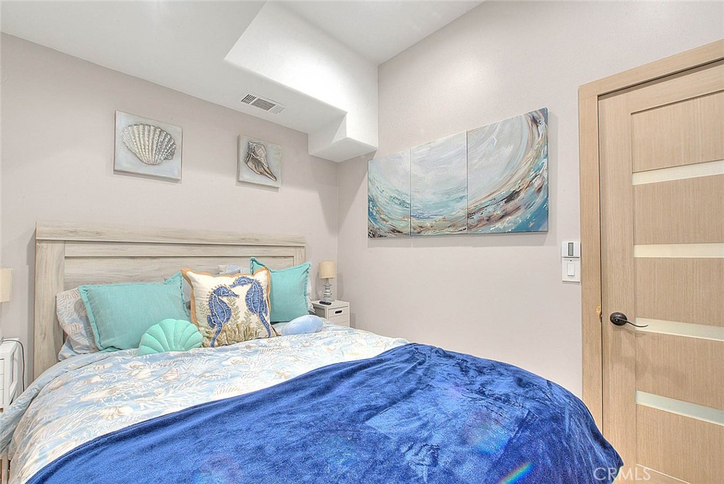 99 99 A Surfside, Surfside, California, 90743, USA, 4 Bedrooms Bedrooms, ,4 BathroomsBathrooms,Residential,For Sale,99 A Surfside,CV26025098
