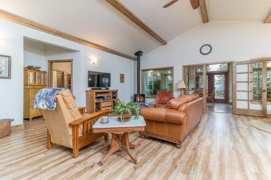 427 427 Wood Duck Lane, Bonners Ferry, Idaho, 83805, USA, 3 Bedrooms Bedrooms, ,2 BathroomsBathrooms,Residential,For Sale,427 Wood Duck Lane,cc178308-f014-4d2e-ac5a-8c284a