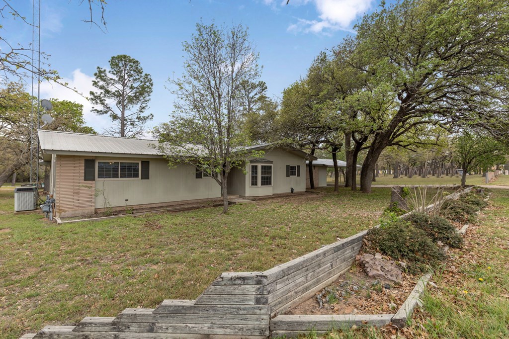 1801 1801 N Llano St, Fredericksburg, Texas, 78624, USA, 3 Bedrooms Bedrooms, ,2 BathroomsBathrooms,Residential,For Sale,1801 N Llano St,104229