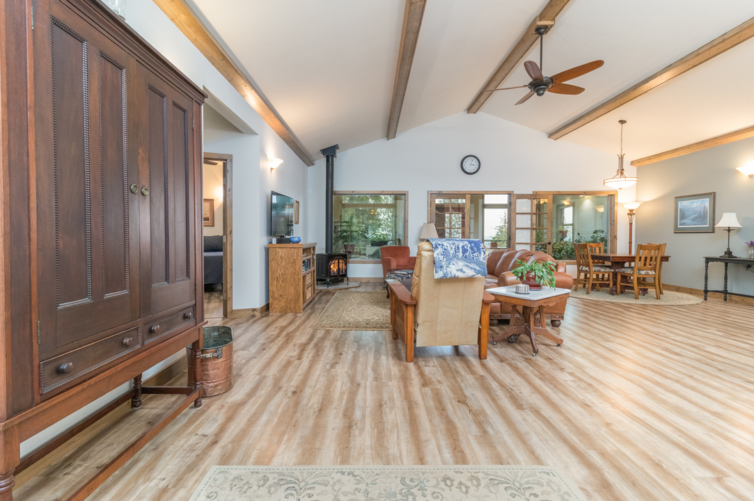 427 427 Wood Duck Lane, Bonners Ferry, Idaho, 83805, USA, 3 Bedrooms Bedrooms, ,2 BathroomsBathrooms,Residential,For Sale,427 Wood Duck Lane,cc178308-f014-4d2e-ac5a-8c284a