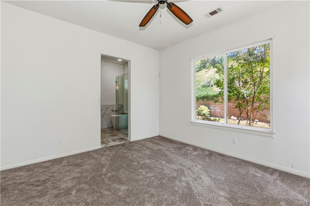 Welcome to this beautifully maintained single-story home located in a – image 21