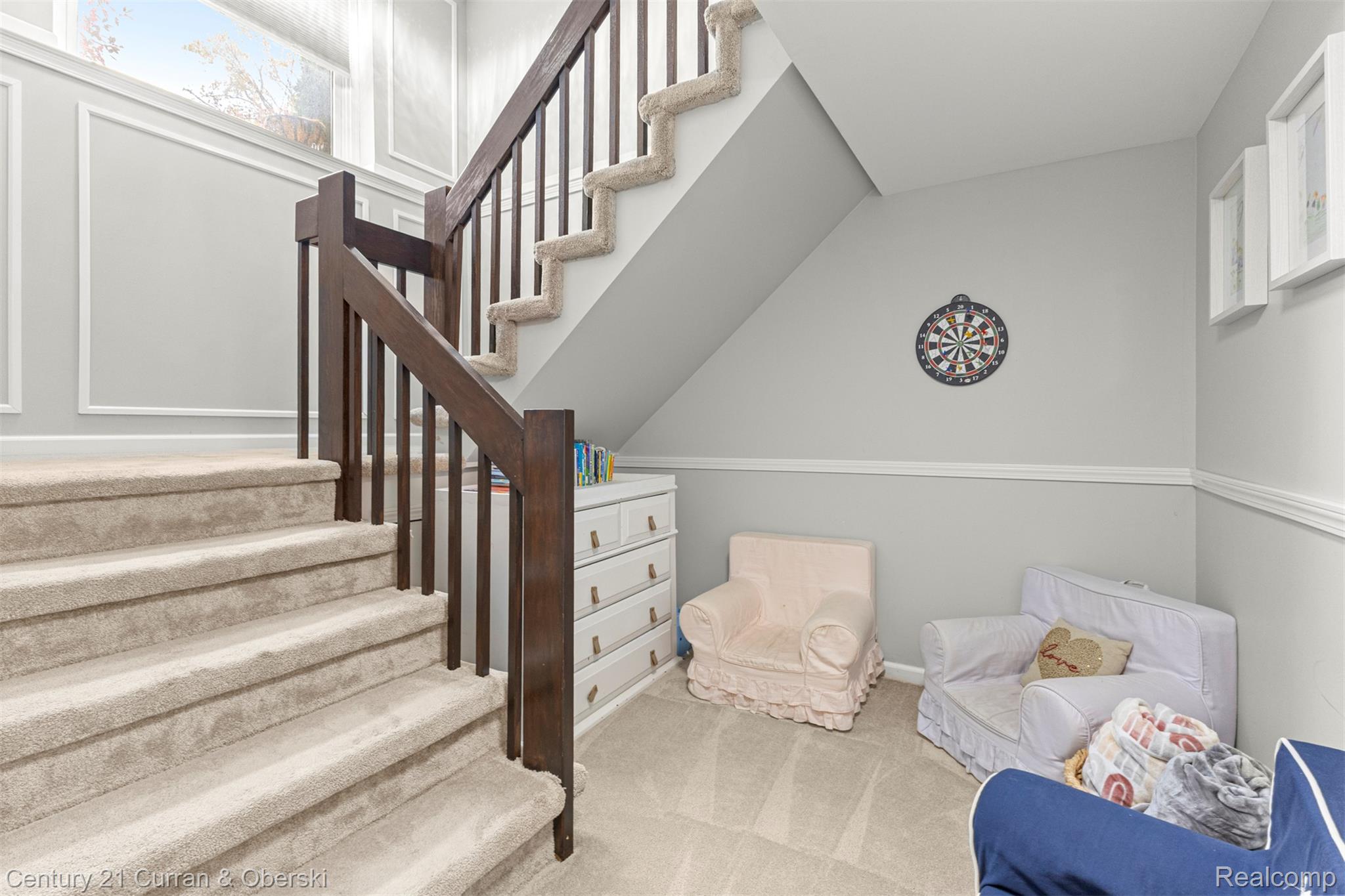 Welcome to 30999 Sudbury Street in Farmington Hills. This beautifully – image 51