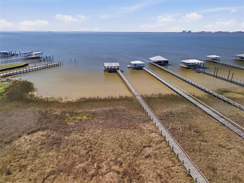 Waterfront home situated on open water on the northern end of Big Lake – image 23
