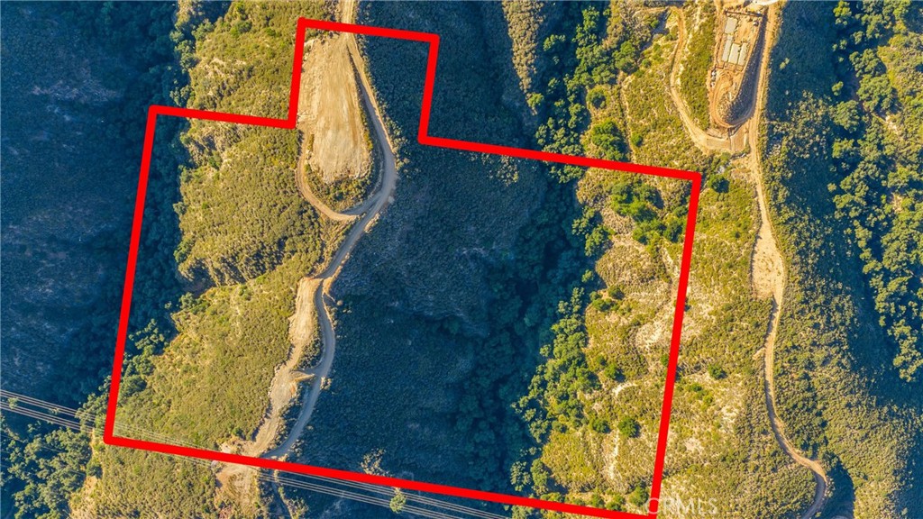 This is a large development project to build out 4 Luxury view homes. – image 1