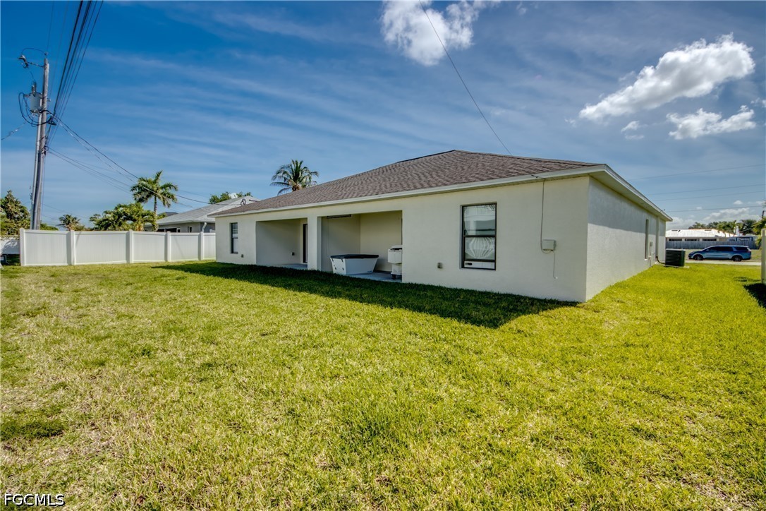 3814/3816 SW 15th Place, Cape Coral, Florida, 33914, USA, 6 Bedrooms Bedrooms, ,4 BathroomsBathrooms,Residential,For Sale,3814/3816 SW 15th Place,4ee870bd-e6f6-43e9-8e56-32f892