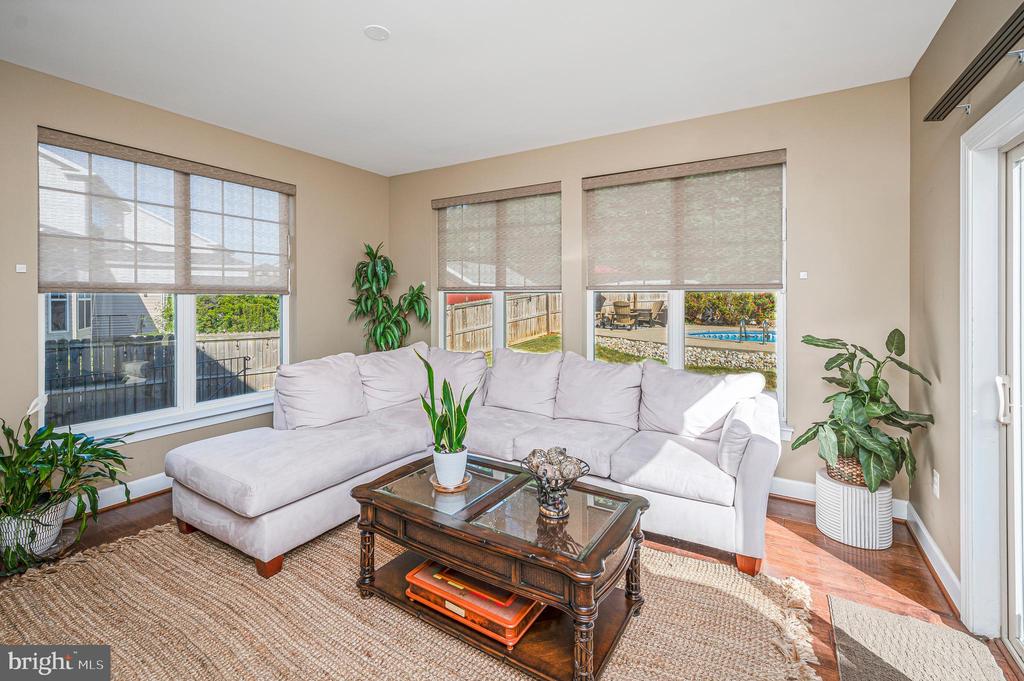 9 9 Sutter Drive, Fredericksburg, Virginia, 22405, USA, 5 Bedrooms Bedrooms, ,5 BathroomsBathrooms,Residential,For Sale,9 Sutter Drive,6112093a-7c20-4b1f-b5cb-6f9b80