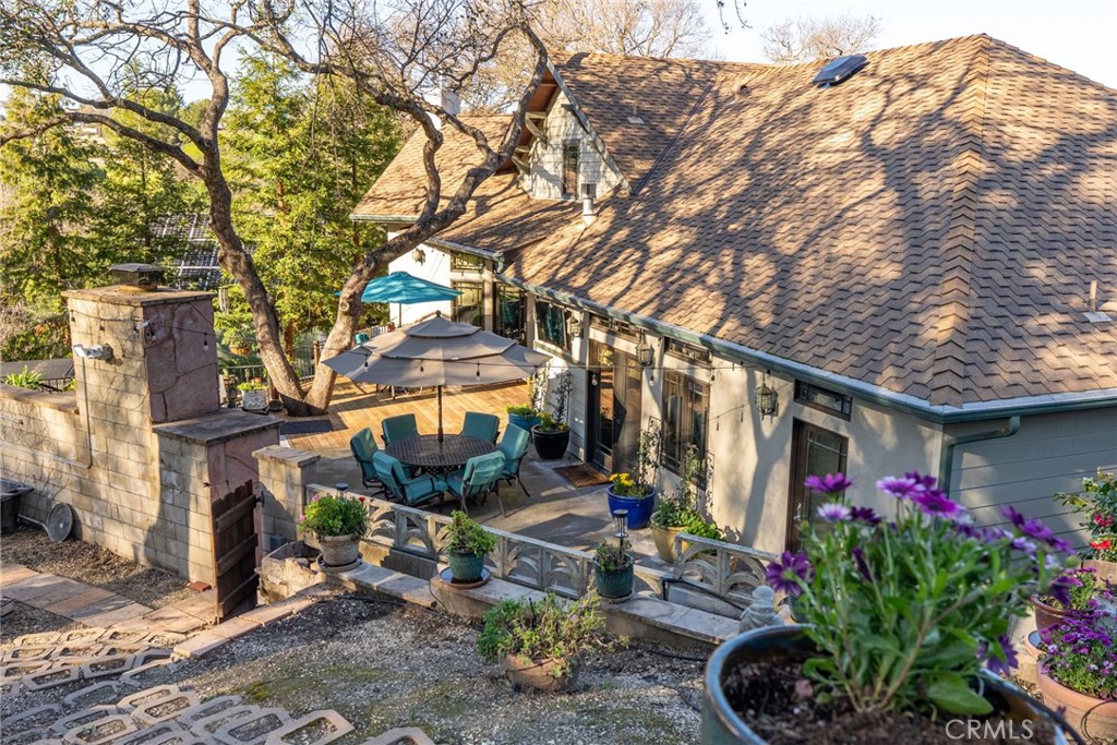 Located on the desirable West Side of Paso Robles, this custom-built 2 – image 42
