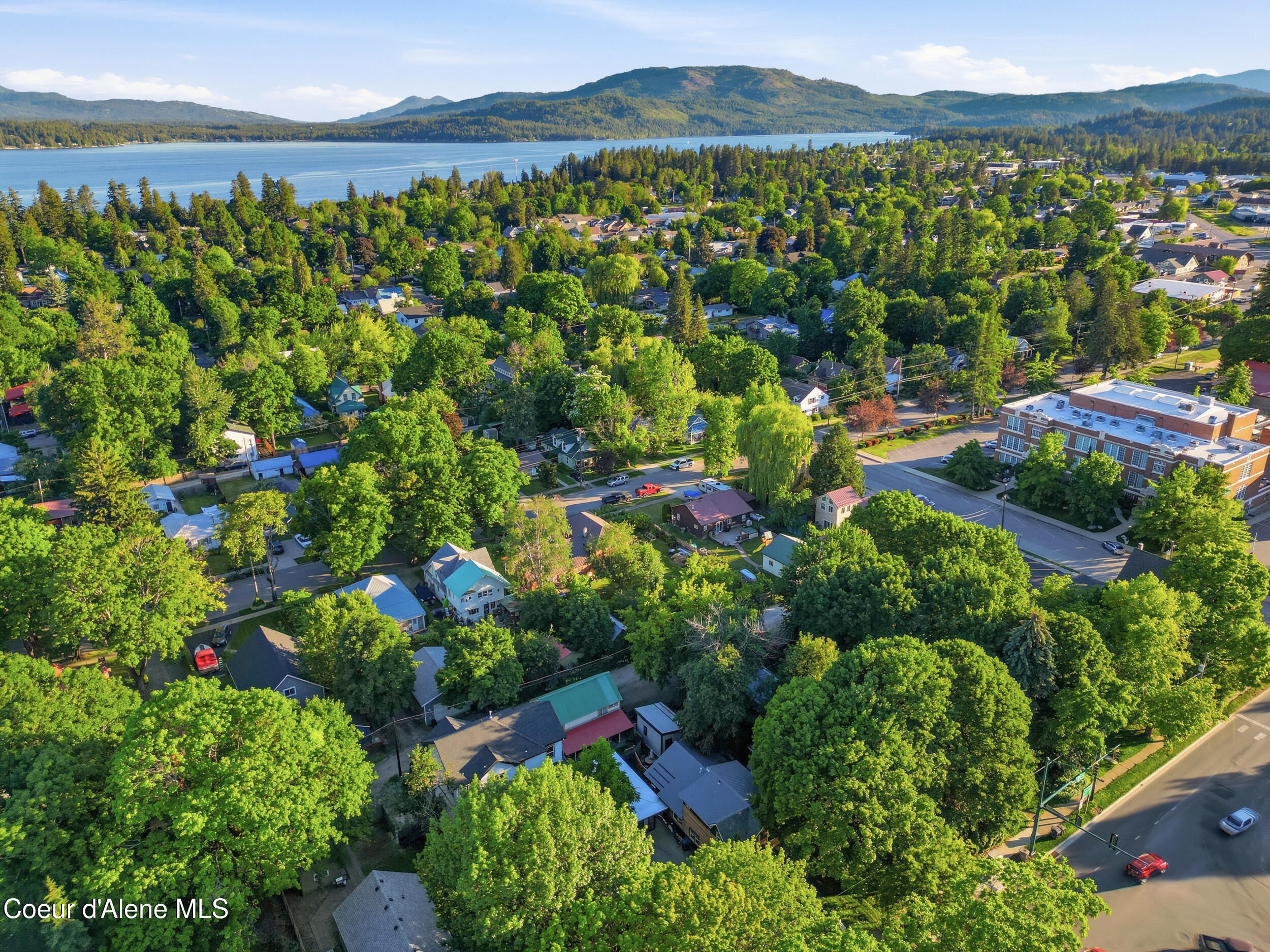 417 417 N Pine St, Sandpoint, Idaho, 83864, USA, ,Residential,For Sale,417 N Pine St,26-1642