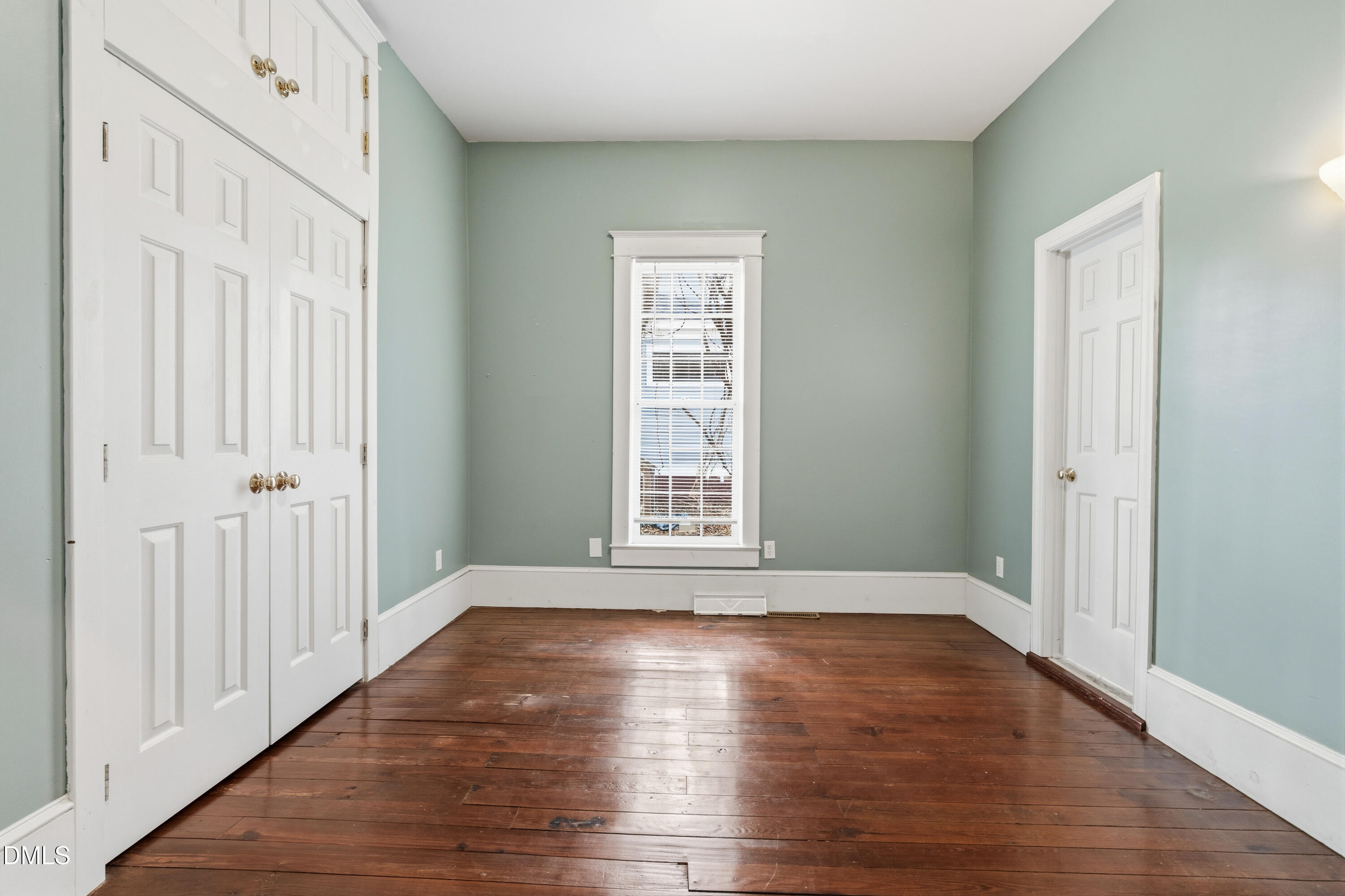Located near Downtown Raleigh, this ±2,025 SF commercial building at 4 – image 6