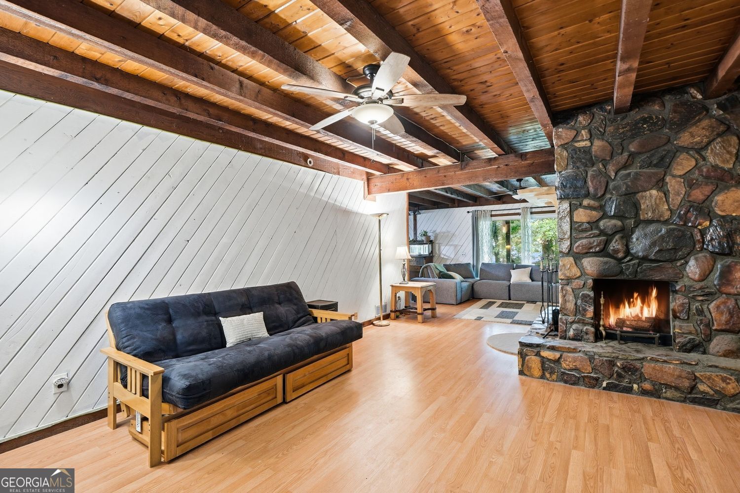 Escape to the perfect blend of privacy, functionality, and North Georg – image 7
