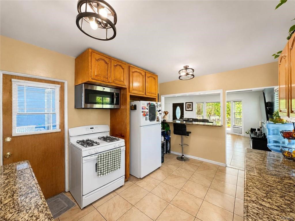 8617 8617 Ivy St, Los Angeles, California, 90002, USA, 5 Bedrooms Bedrooms, ,Residential,For Sale,8617 Ivy St,MB26135921
