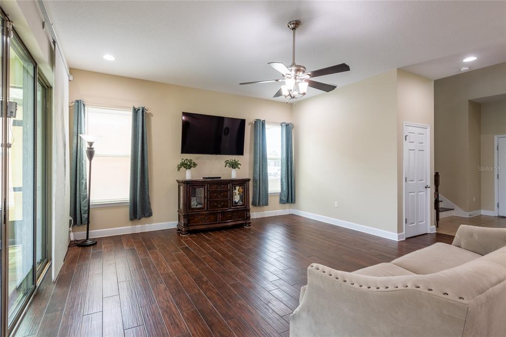 Virtually Staged. This stunning 3,277-square-foot heated home offers 4 – image 12