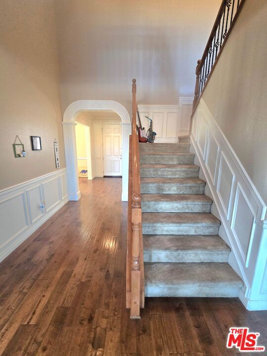 Stunning 5-bedroom, 4-bathroom, 2-story single-family home in the high – image 21