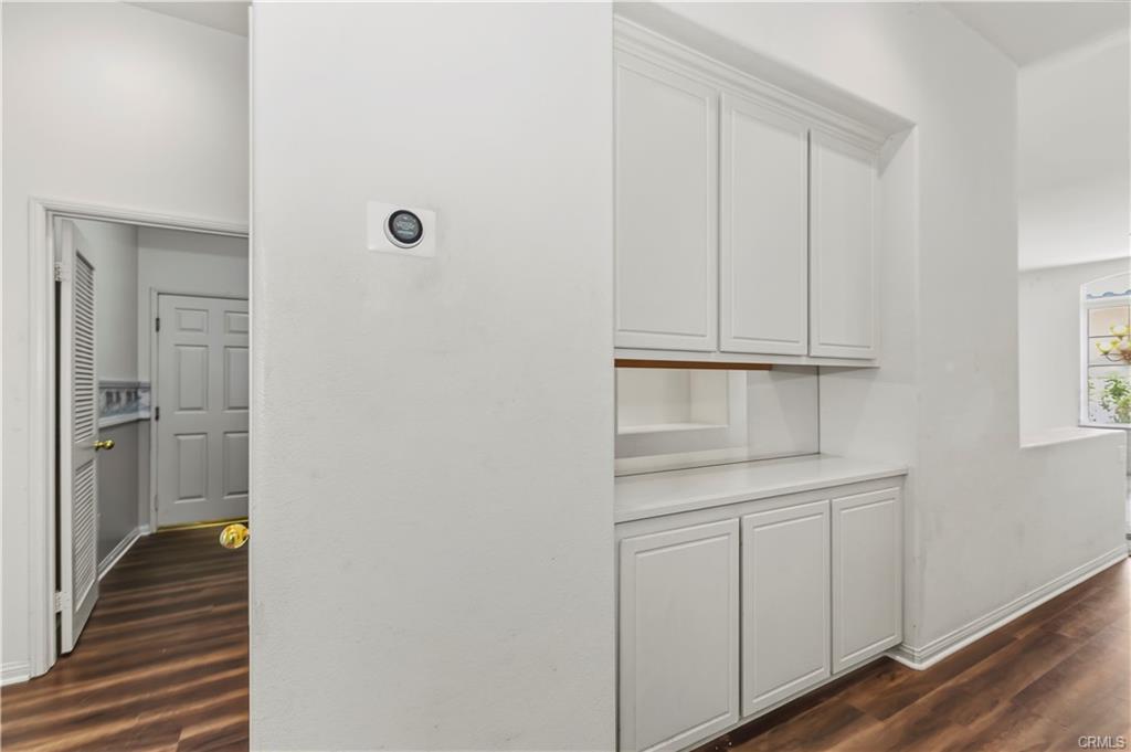 Welcome to this beautifully maintained single-story home located in a – image 25