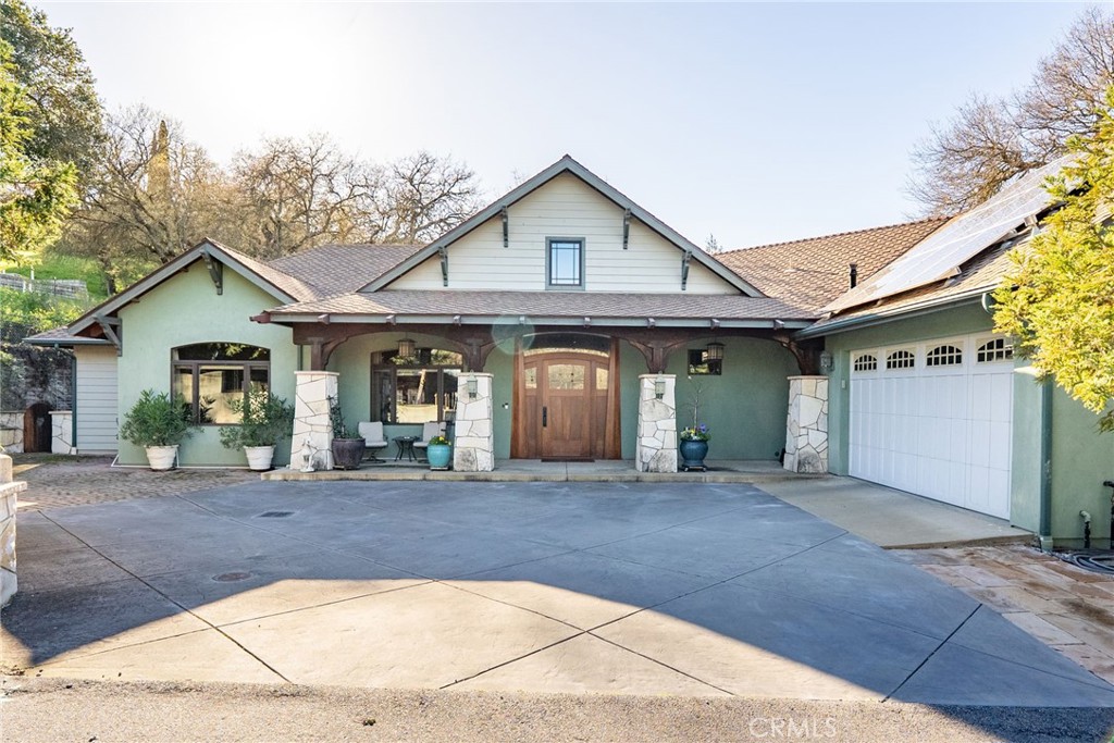 Located on the desirable West Side of Paso Robles, this custom-built 2 – image 1