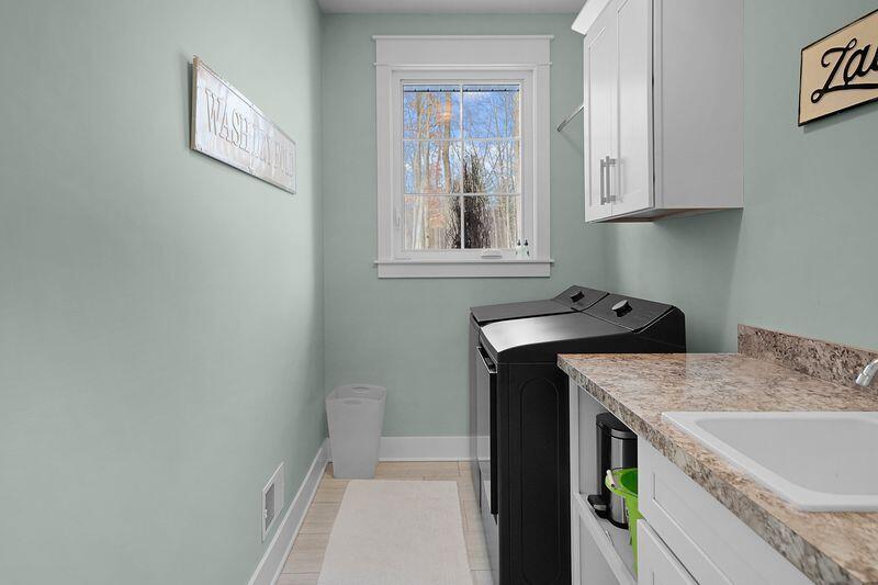 This custom built parade of homes 3 bedroom 2.5 bath ranch offers 82 f – image 79