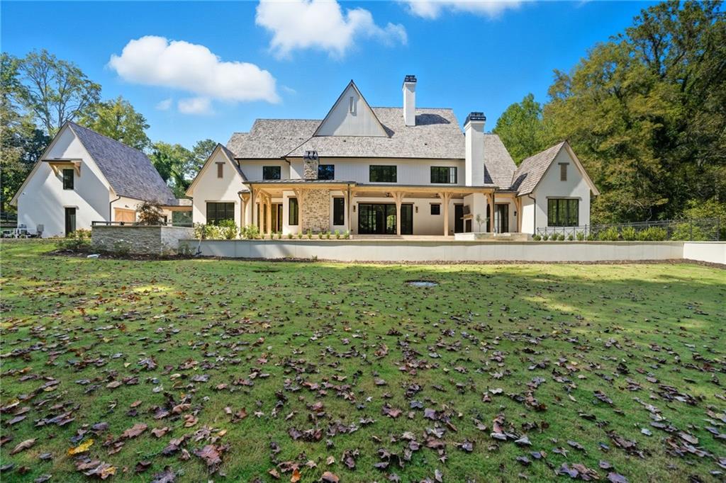 Beautiful Custom Home on gorgeous estate lot in exclusive Milton. This – image 59