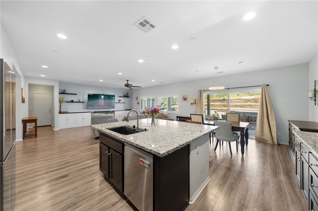 28812 28812 Triple C Ranch, Murrieta, California, 92563, USA, 5 Bedrooms Bedrooms, ,4 BathroomsBathrooms,Residential,For Sale,28812 Triple C Ranch,997c72e0-af47-4ed0-8440-8bb3fd