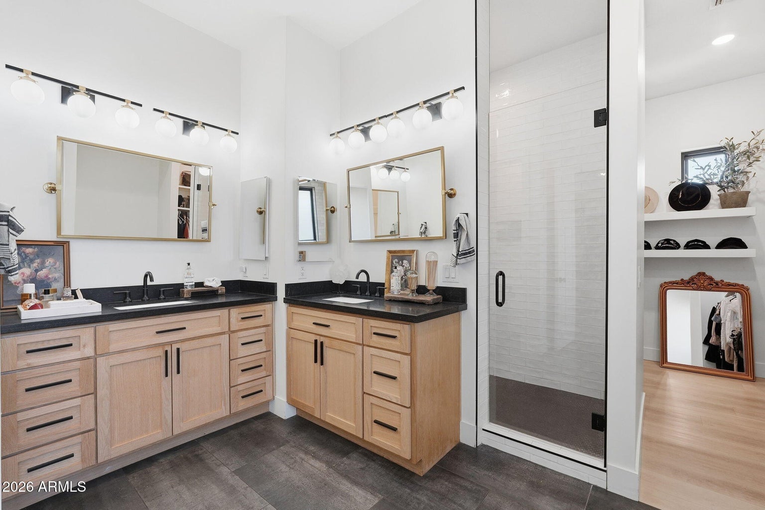 Tucked inside a gated neighborhood of Encanto Real on the edge of Quee – image 30