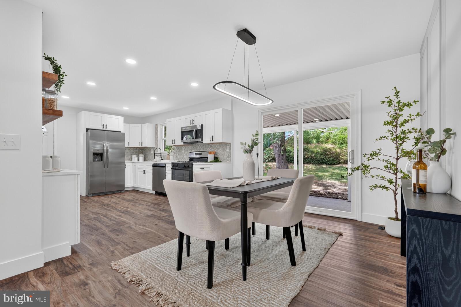Beautifully Renovated Single-Family Home in Sought-After Kettering – 5 – image 9