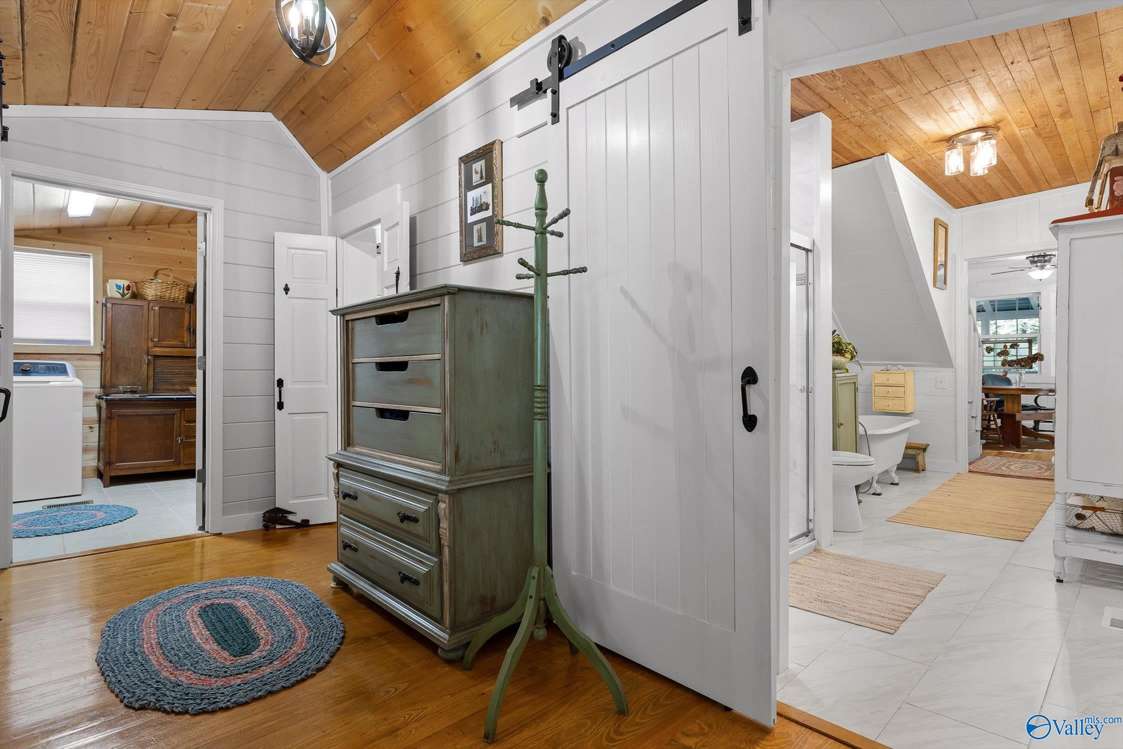 Irreplaceable Mentone charm meets thoughtful updates. Built in 1935, t – image 23