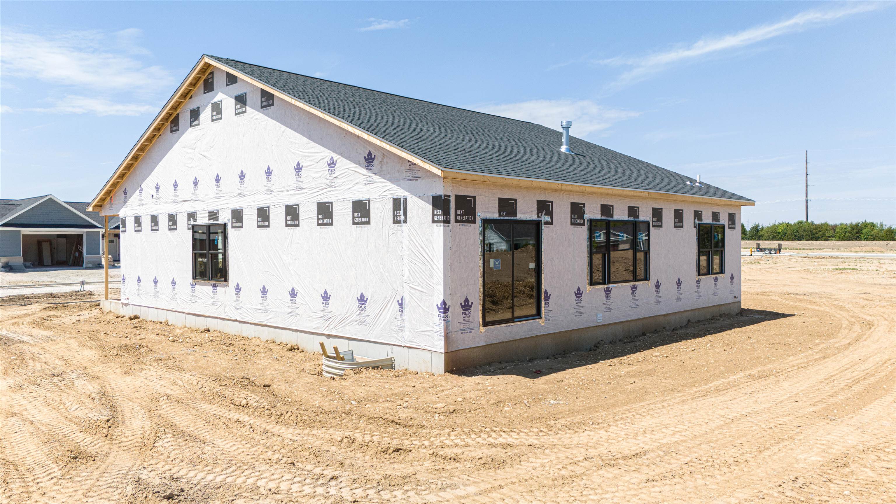 Estimated Completion August, 2026. New split-bedroom farmhouse ranch b – image 8