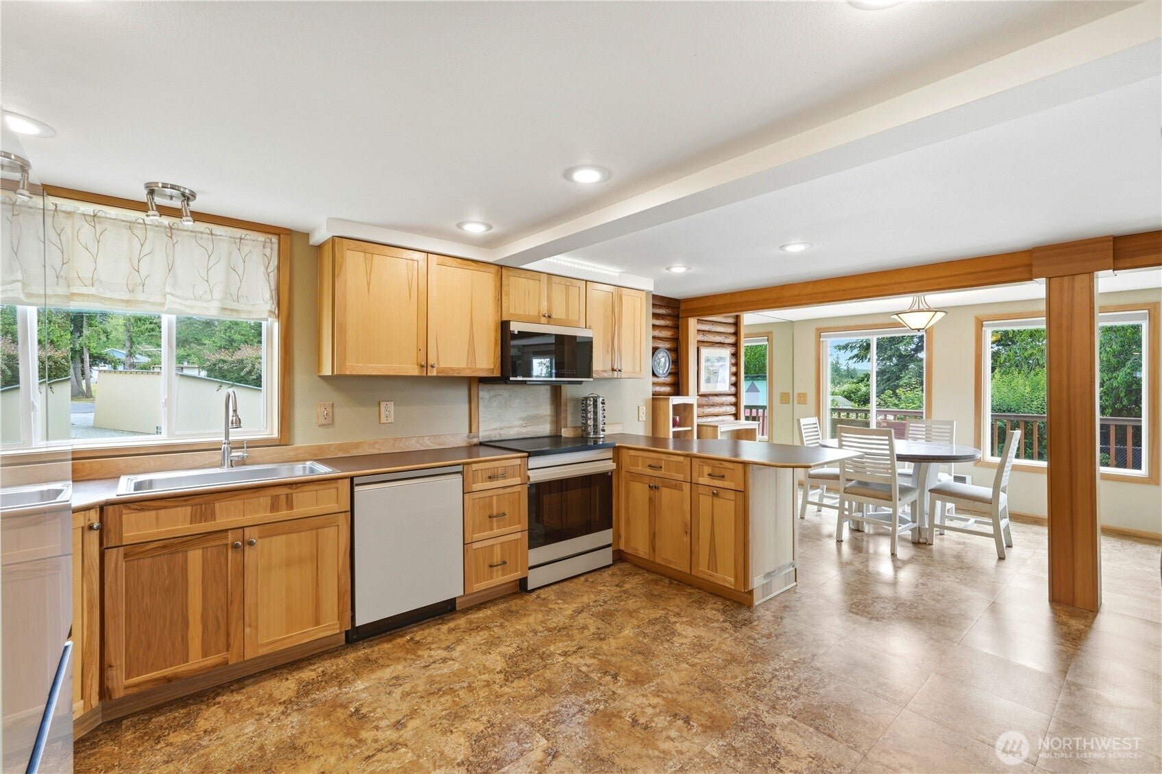 Welcome to your own PNW retreat, where character, space, and a peacefu – image 7