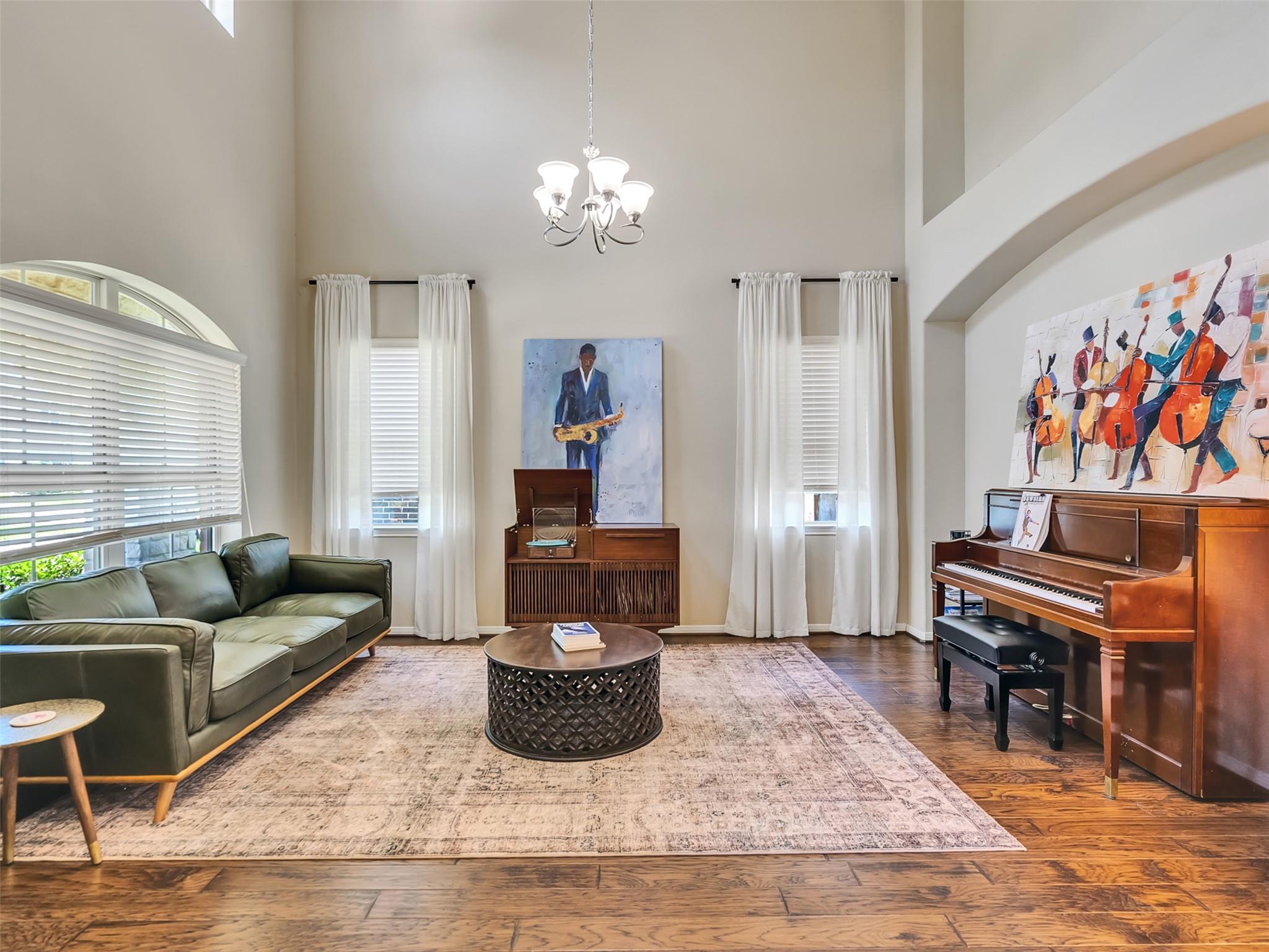 Nestled in a friendly community, this 4-bed, 3.5-bath home offers a pe – image 10