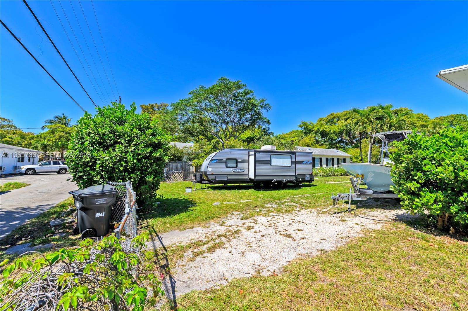 1946 1946 Madison St, Hollywood, Florida, 33020, USA, 2 Bedrooms Bedrooms, ,2 BathroomsBathrooms,Residential,For Sale,1946 Madison St,A11965789