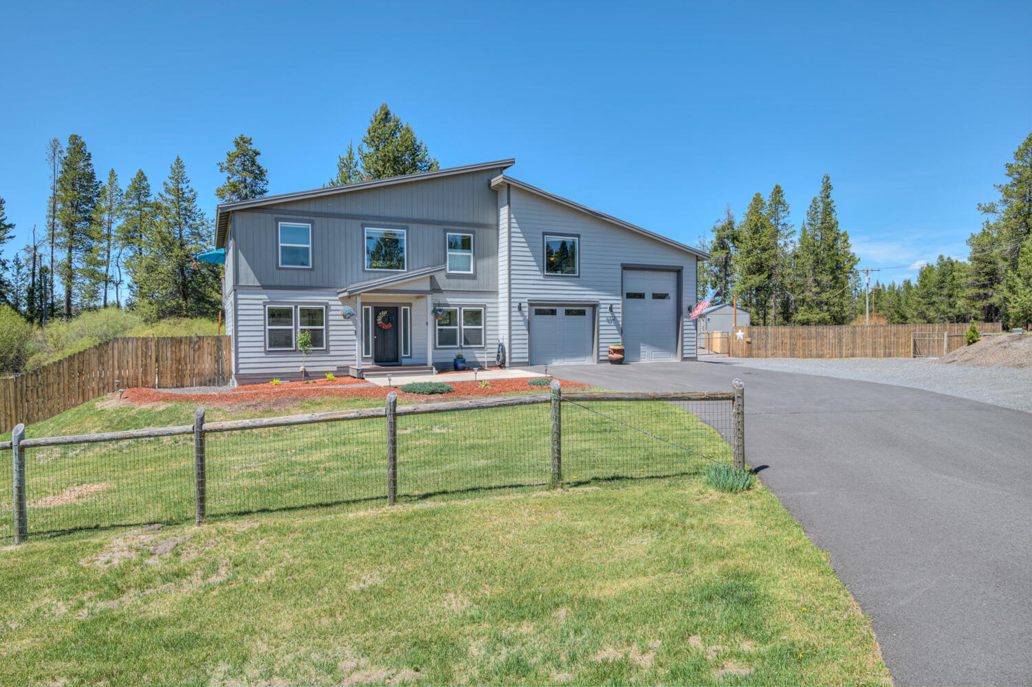 16732 16732 Contorta Place, La Pine, Oregon, 97739, USA, 3 Bedrooms Bedrooms, ,3 BathroomsBathrooms,Residential,For Sale,16732 Contorta Place,220215014