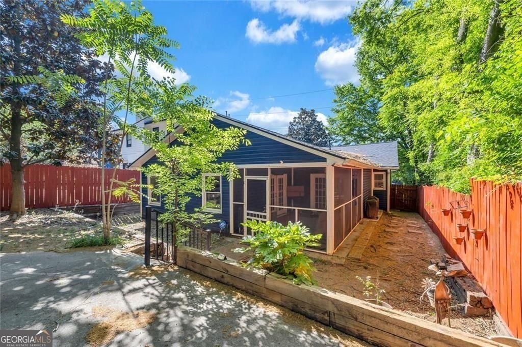 276 276 Logan Street, Atlanta, Georgia, 30312, USA, 3 Bedrooms Bedrooms, ,2 BathroomsBathrooms,Residential,For Sale,276 Logan Street,49b0ed51-715e-4bf5-9d40-a70392