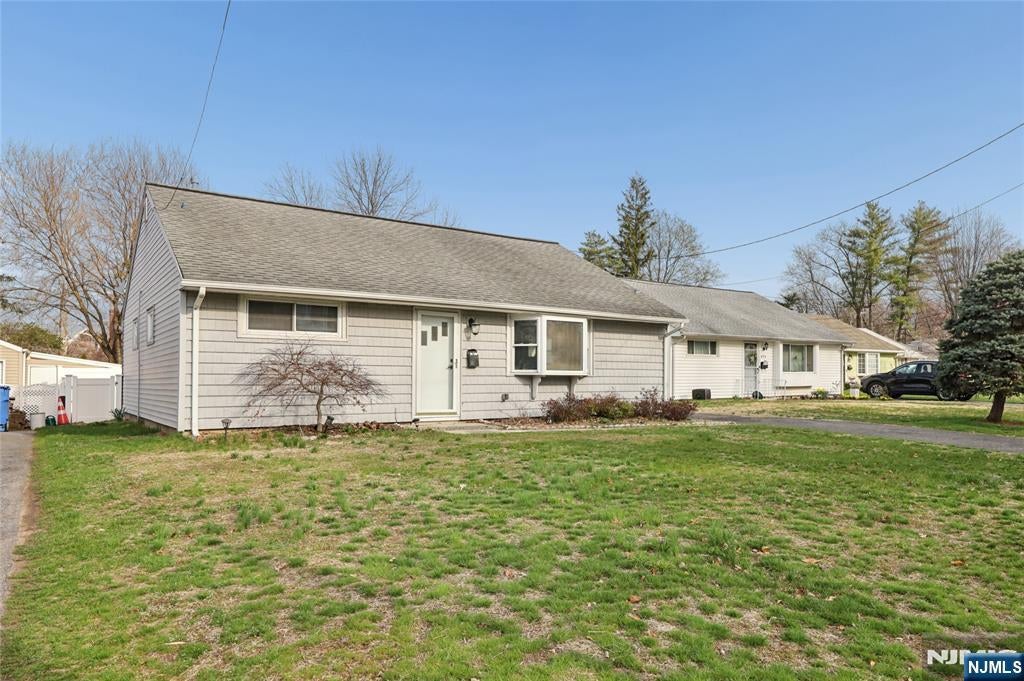 478 478 Riverside Terrace, Rutherford, New Jersey, 07070, USA, 4 Bedrooms Bedrooms, ,2 BathroomsBathrooms,Residential,For Sale,478 Riverside Terrace,70a6501e-e6ff-4e27-9a4a-d2de66