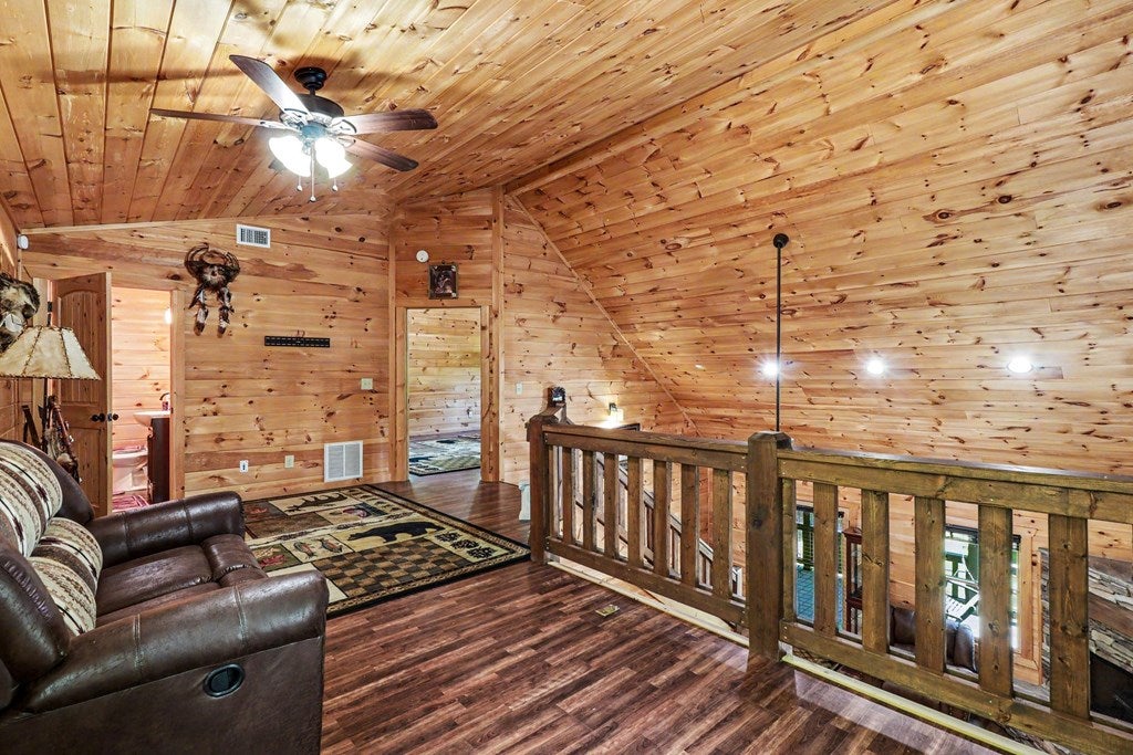 OWNER FINANCING AVAILABLE. SELLER IS CURRENTLY OFFERING 4% WITH 15% DO – image 12