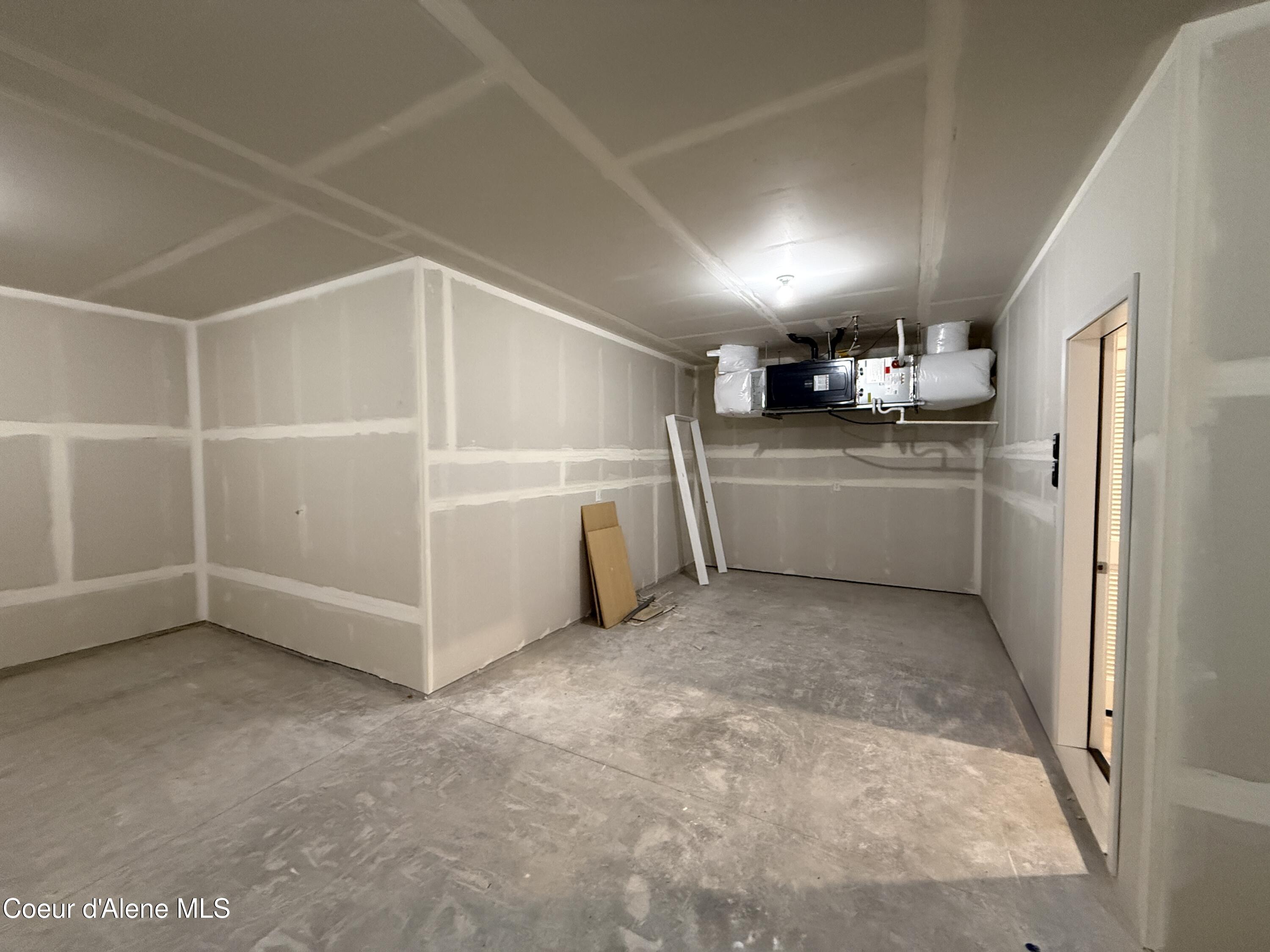 JUNE COMPLETION - 4 car garage! Highly sought after single story Whit – image 11