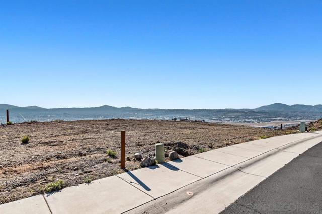 Rare view lot in the highly desirable Sky Ranch community of Santee! L – image 2