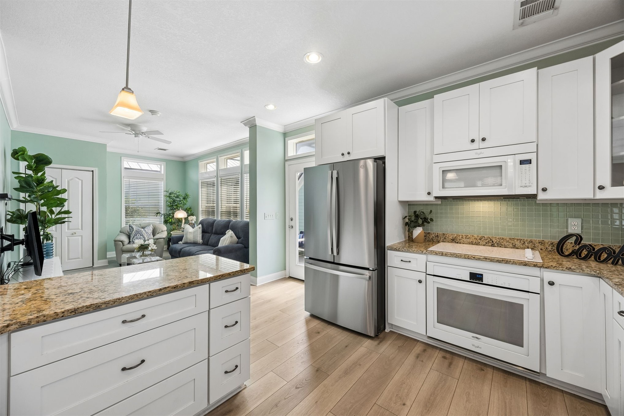 NATURE-FILLED, WALKABLE, AND UNLIKE ANYTHING ELSE ON AMELIA ISLAND, Am – image 27