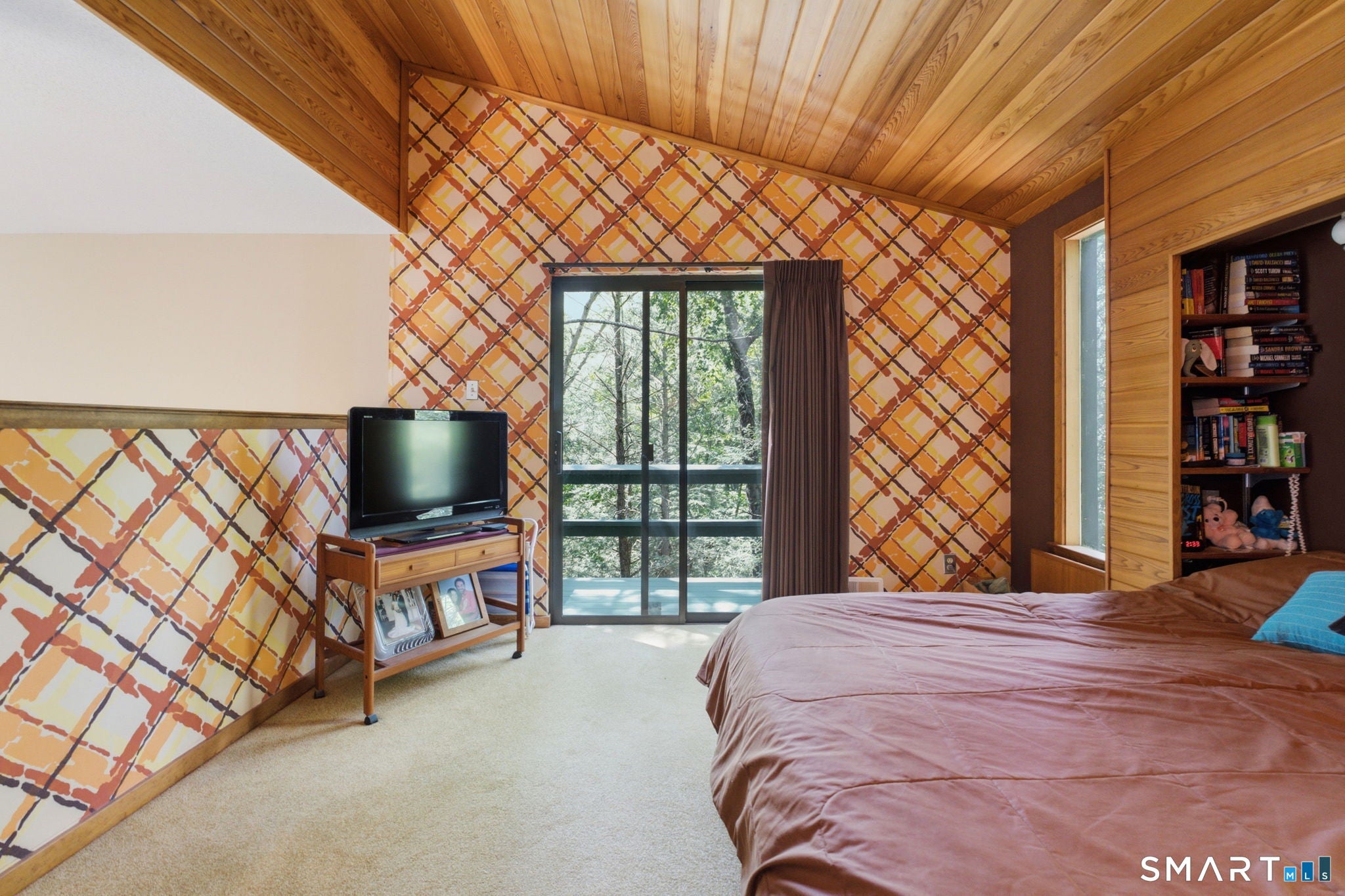 Tucked away in a peaceful wooded setting along the Blackledge River, t – image 19